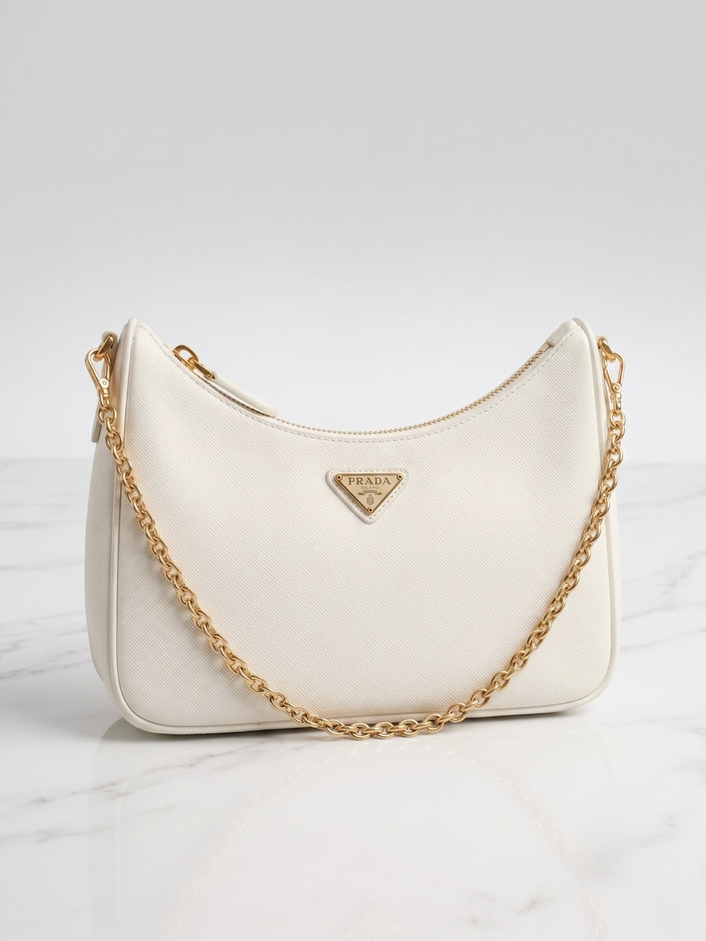 Prada Re-Edition 2005 Saffiano leather bag